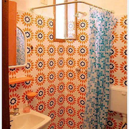 Elisabetta Πανσιόν Βερνάτσα