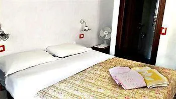 Elisabetta 3* Βερνάτσα